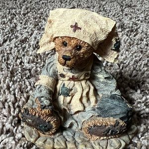 Boyds Bears and Friends - 1993 Clara…the Nurse